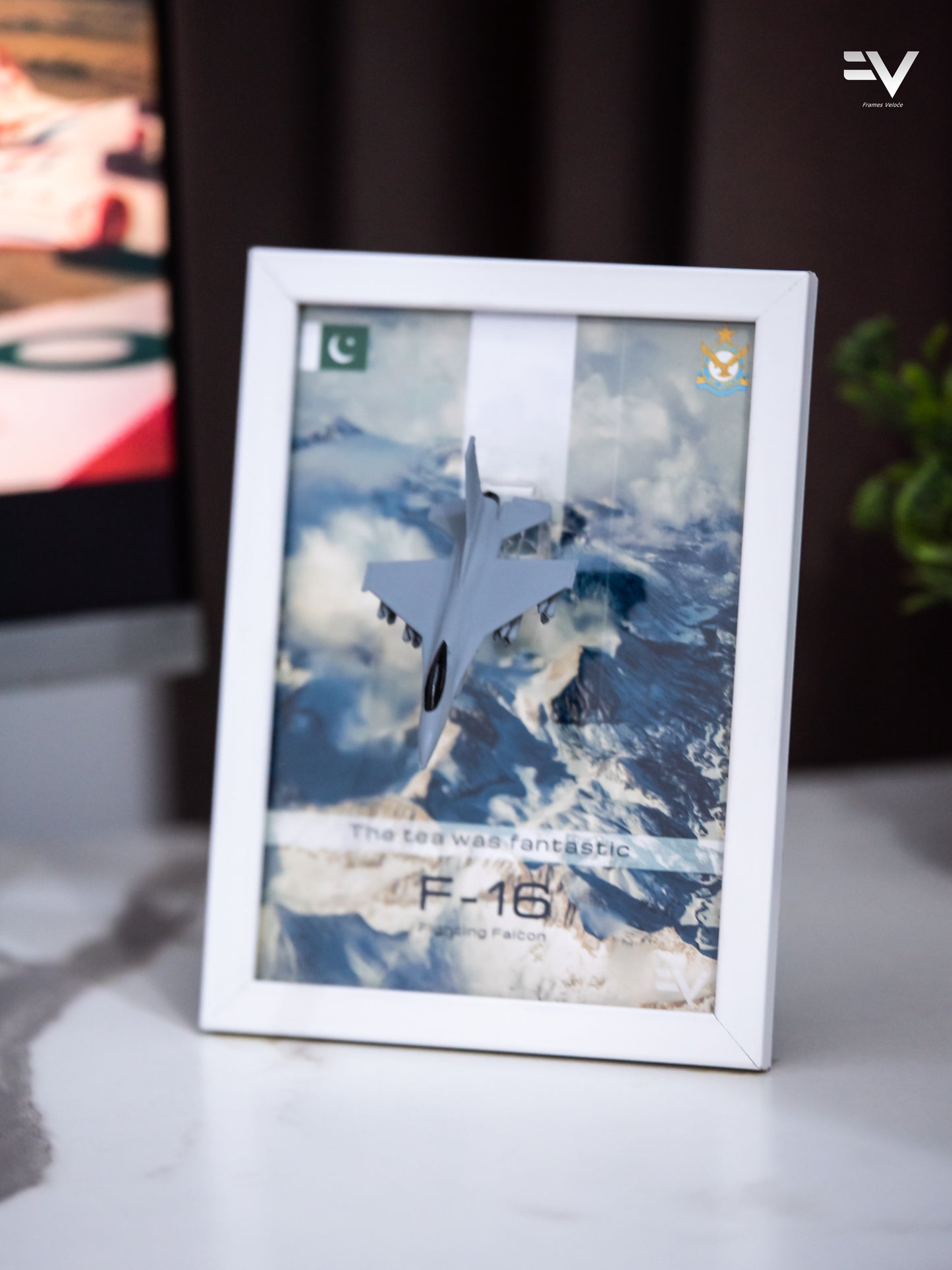 3D-Printed F-16 Desktop Frame