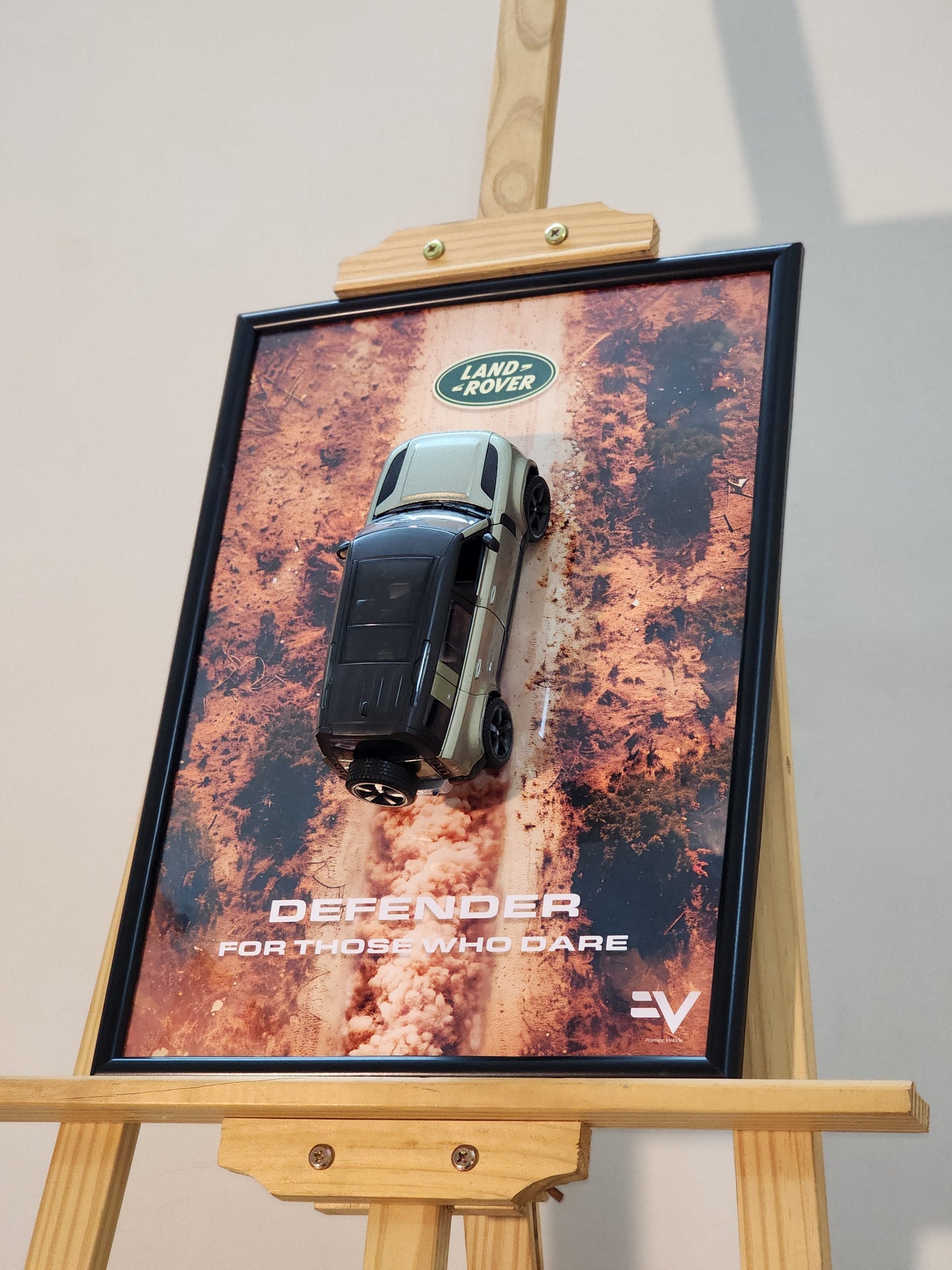 Land Rover Defender Official Diecast Frame