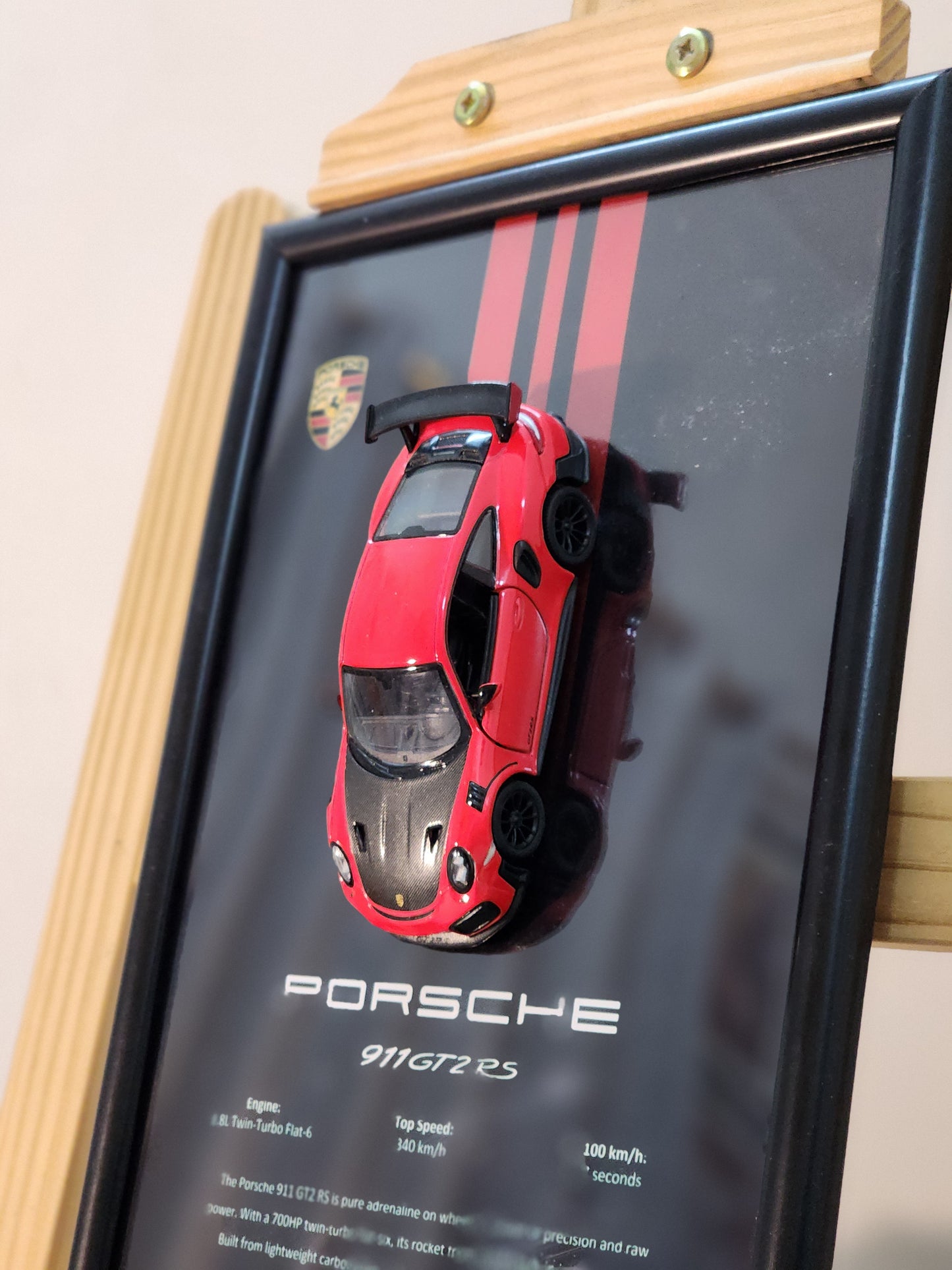 Porsche 911 Gt2 RS Diecast Frame