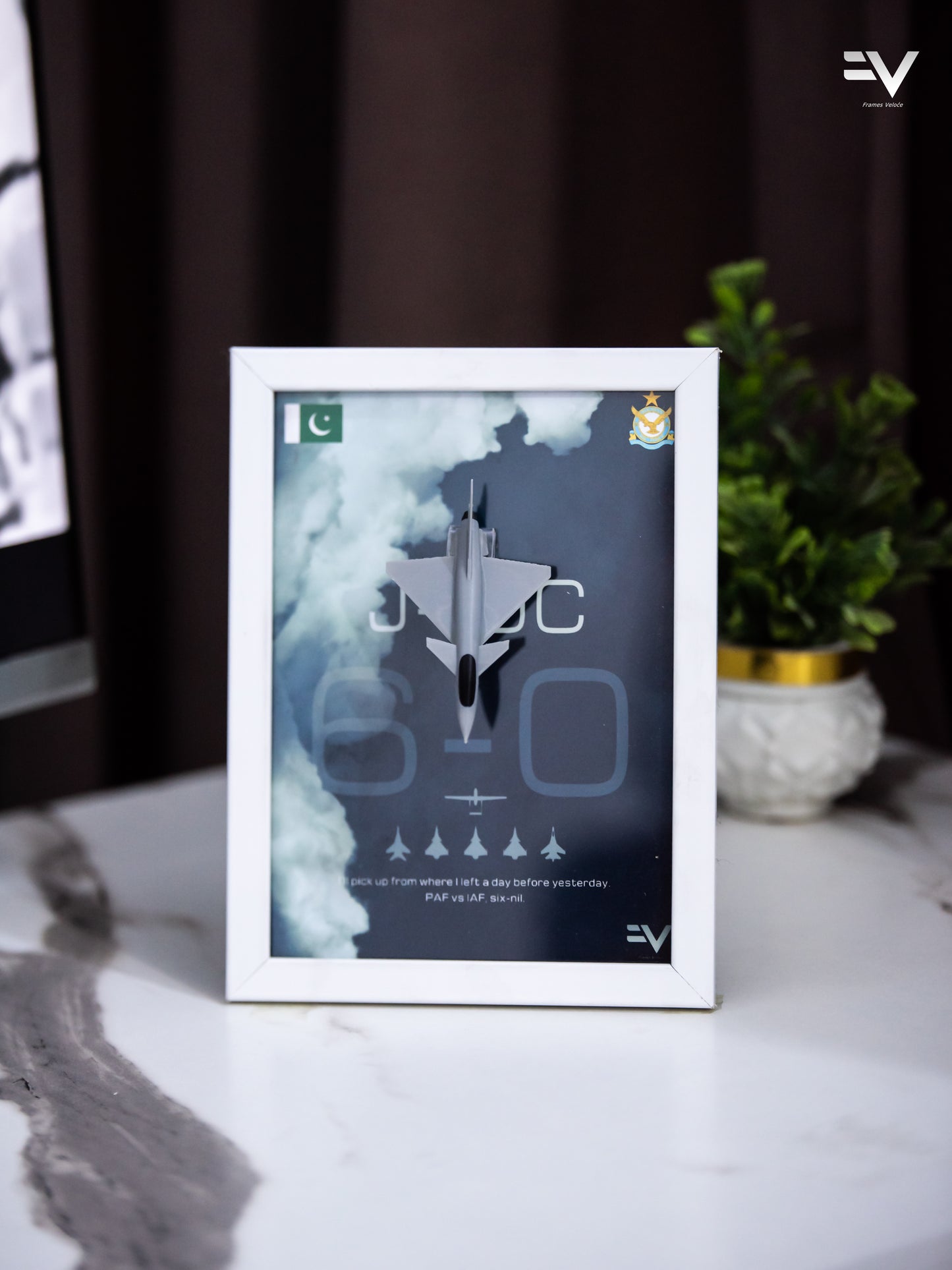 3D-Printed J-10C Desktop Frame