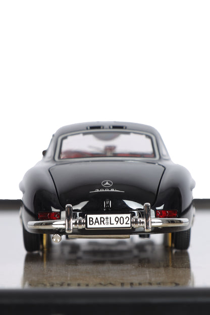 Mercedes Benz 300 SL Gullwing Diecast Frame